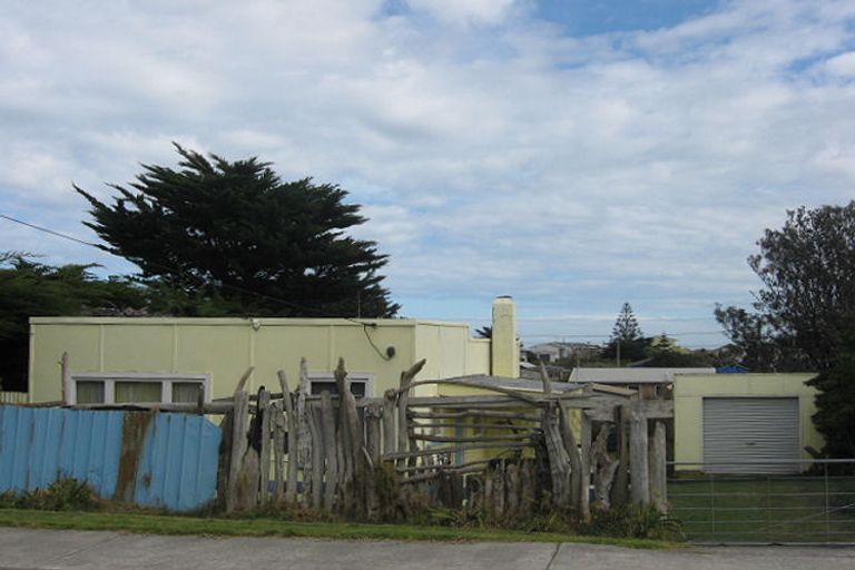 Photo of property in 101 Kahukura Avenue, Waitarere Beach, Levin, 5510