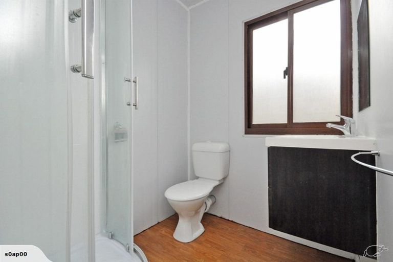 Photo of property in 20a Corunna Road, Milford, Auckland, 0620