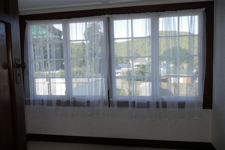 Photo of property in 2 Kamo Road, Regent, Whangarei, 0112