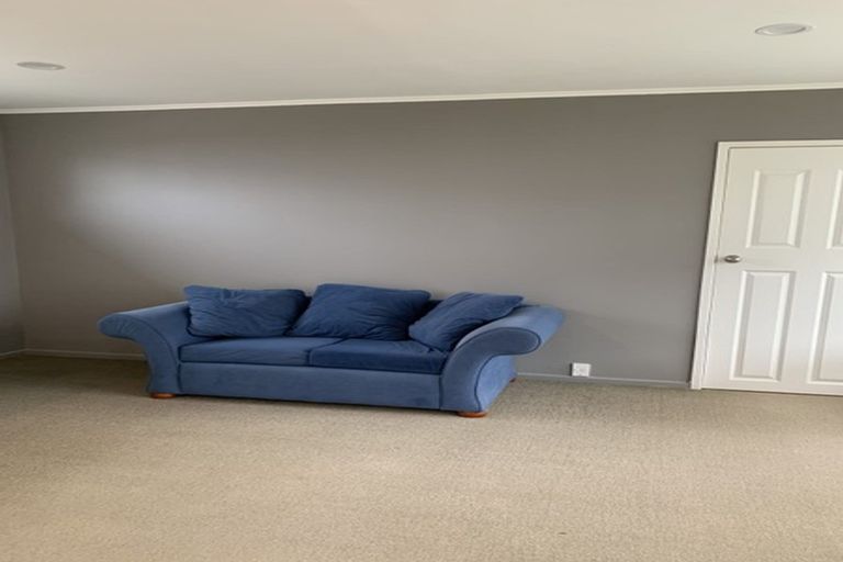 Photo of property in 1/13 Blanes Road, Weymouth, Auckland, 2103