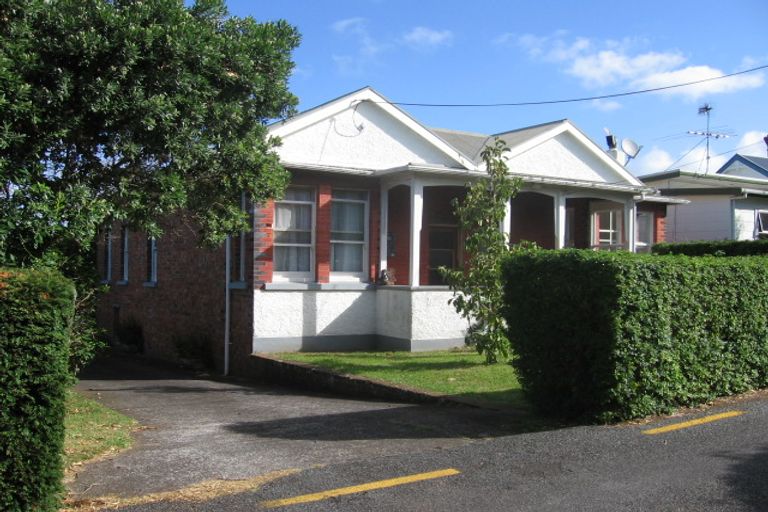 Photo of property in 3 Tudor Street, Devonport, Auckland, 0624