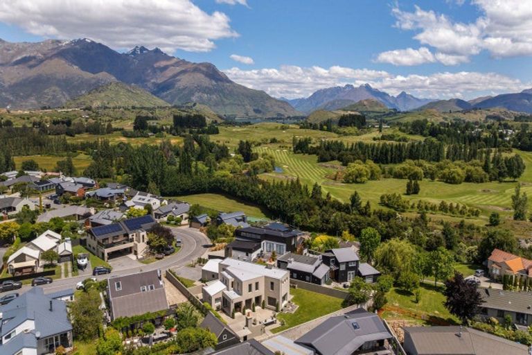 Photo of property in 17 Fox's Terrace, Arrowtown, 9302