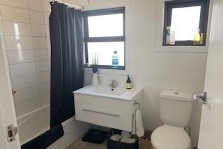 Photo of property in 1/1 Dominion Street, Takapuna, Auckland, 0622