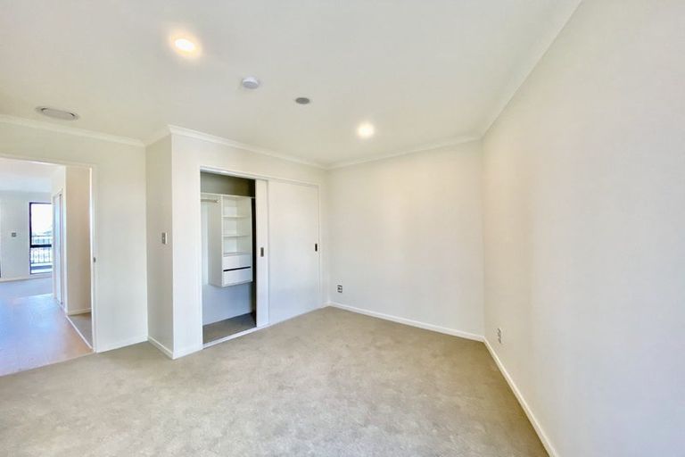 Photo of property in 3/1 Aperira Lane, Wiri, Auckland, 2104