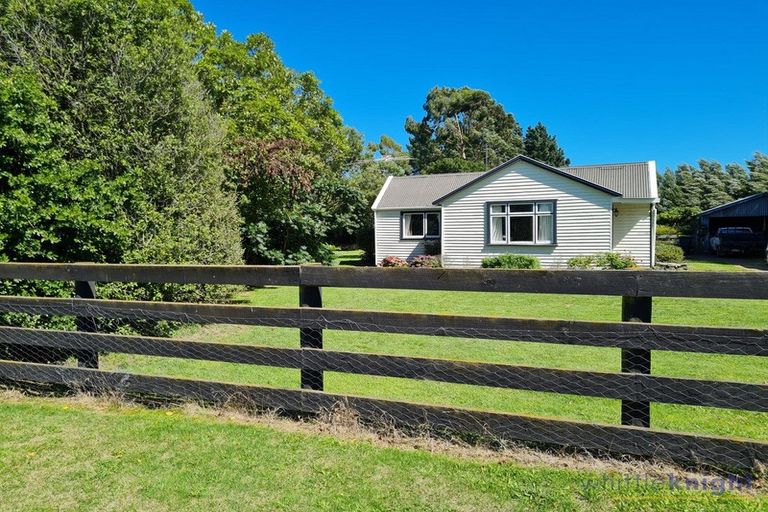 Photo of property in 1245 Courtenay Road, Kirwee, Darfield, 7571