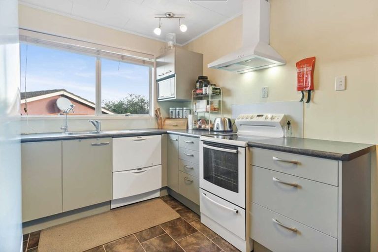 Photo of property in 35 Kindergarten Drive, Conifer Grove, Takanini, 2112