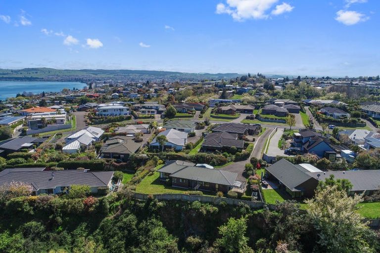 Photo of property in 79 Harvey Street, Waipahihi, Taupo, 3330