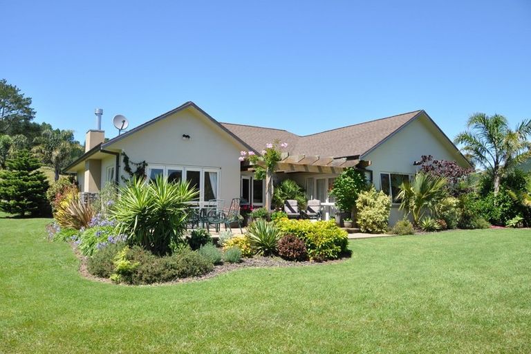 Photo of property in 18 Saint Andrews Drive, Pauanui, Hikuai, 3579