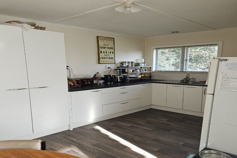 Photo of property in 2 Kelvin Road, Maraenui, Napier, 4110