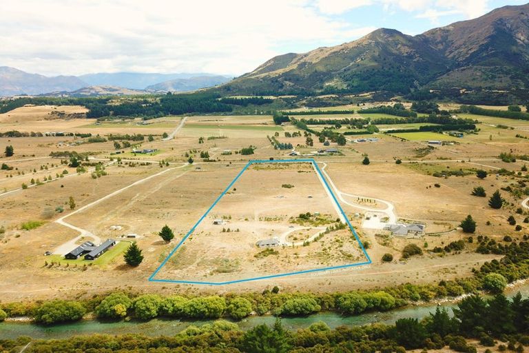 Photo of property in 134 Te Awa Road, Albert Town, Wanaka, 9382