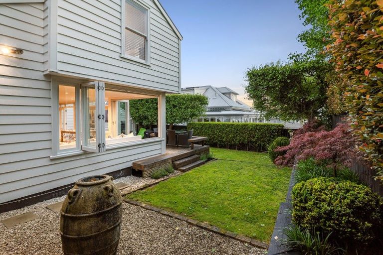 Photo of property in 73 St Marys Road, Saint Marys Bay, Auckland, 1011