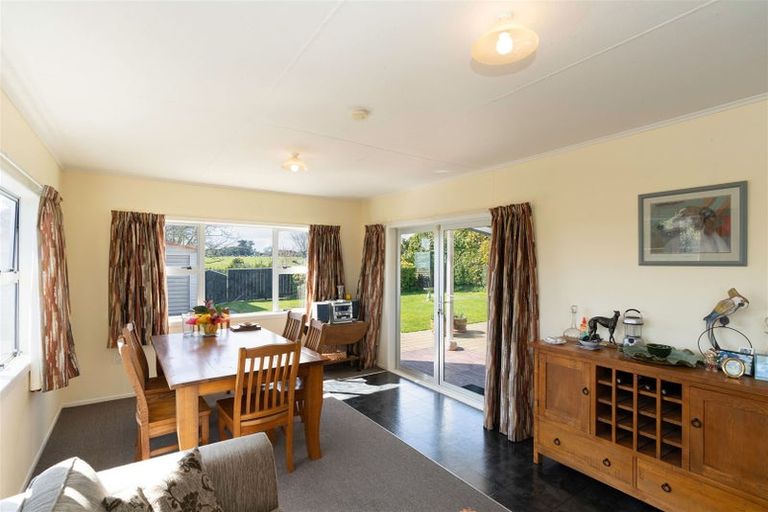 Photo of property in 286 Kawiu Road, Levin, 5510