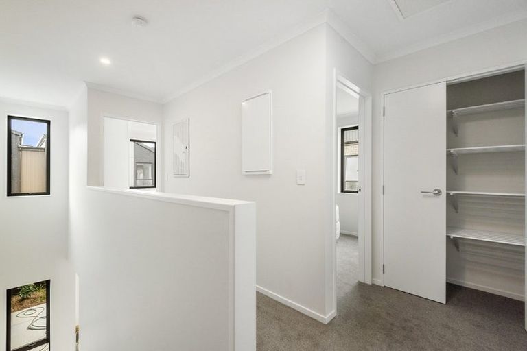 Photo of property in 24 Rauawa Lane, Hobsonville, 0616