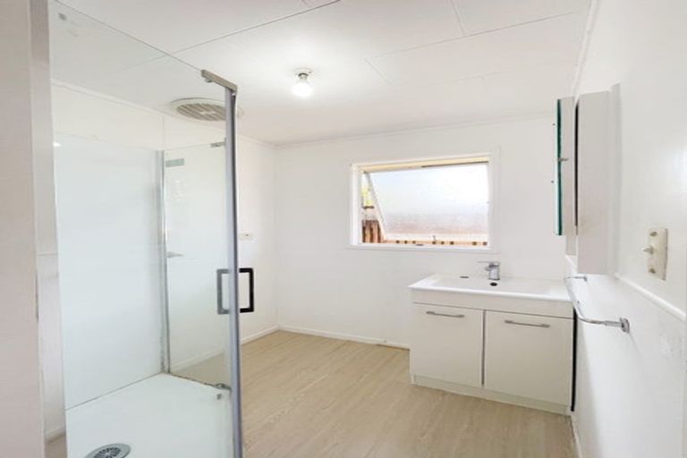 Photo of property in 59 Casuarina Road, Half Moon Bay, Auckland, 2012