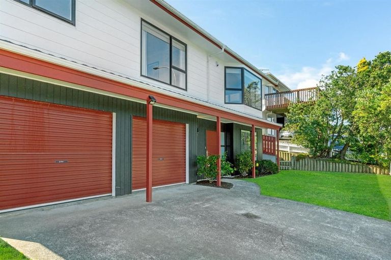 Photo of property in 71 Leeward Drive, Whitby, Porirua, 5024
