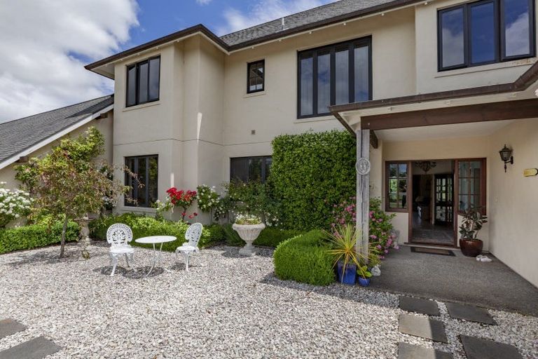 Photo of property in 295 Porangahau Road, Waipukurau, 4282