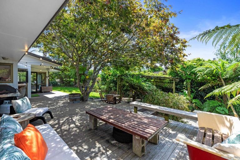 Photo of property in 2 Barnett Place, Te Puke, 3119