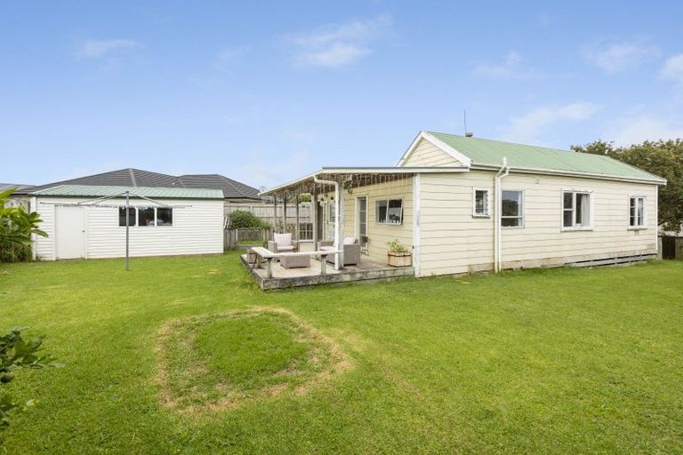 Photo of property in 19 Tuahu Place, Waitara, 4320
