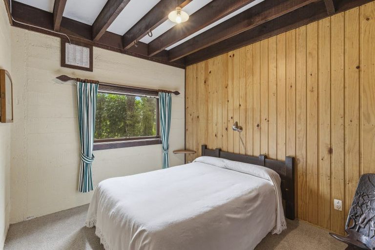 Photo of property in 74 Arapaepae Road, Levin, 5510