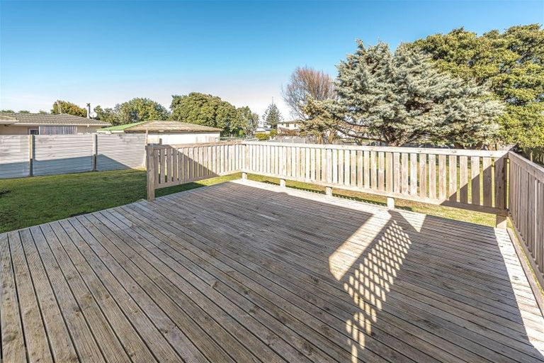 Photo of property in 33 Hood Street, Castlecliff, Whanganui, 4501
