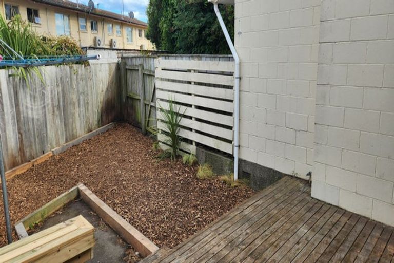 Photo of property in 2/19 Swanns Road, Richmond, Christchurch, 8013