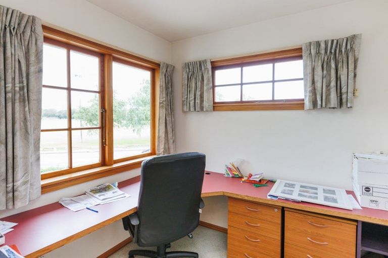 Photo of property in 111 Park Road, West End, Palmerston North, 4410