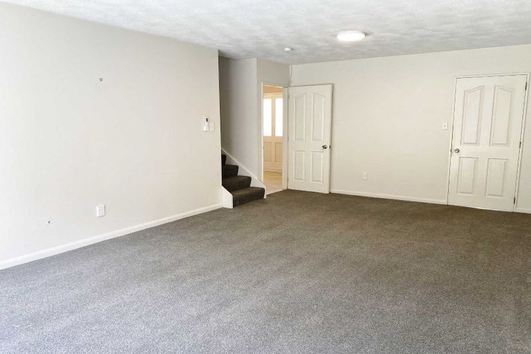 Photo of property in 1/264 Riccarton Road, Upper Riccarton, Christchurch, 8041