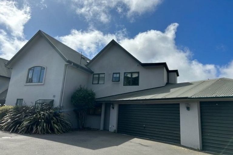 Photo of property in 4/4 Brockworth Place, Riccarton, Christchurch, 8011