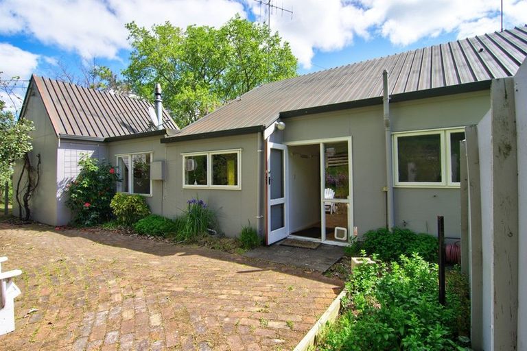 Photo of property in 691 Te Whiti Road, Te Whiti, Masterton, 5884