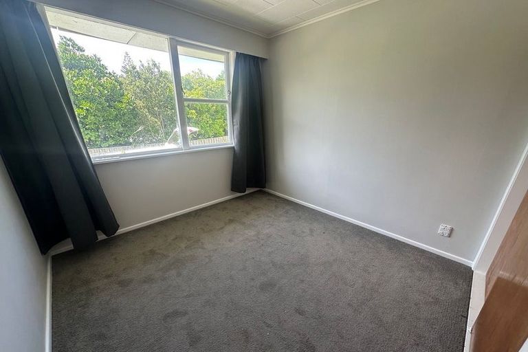 Photo of property in 58 Tiromoana Road, Raumati South, Paraparaumu, 5032