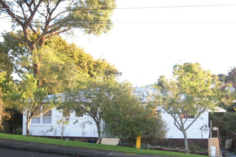 Photo of property in 1a Rothery Road, Hillpark, Auckland, 2102