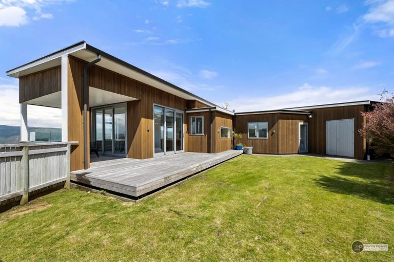 Photo of property in 6 Winifred Way, Belmont, Lower Hutt, 5010