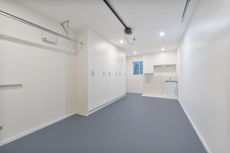 Photo of property in 22 Sunshine Boulevard, Sunnyvale, Auckland, 0612