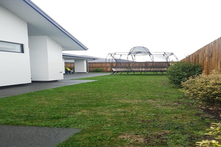 Photo of property in 15 Shale Court, Rolleston, 7614