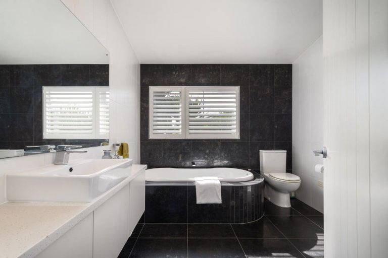 Photo of property in 1 Cosy Place, Howick, Auckland, 2014