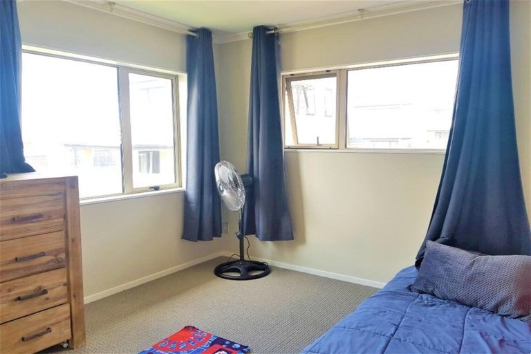 Photo of property in 16 Tavua Lane, Ranui, Auckland, 0612