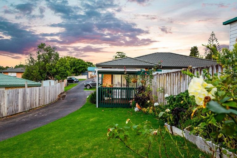 Photo of property in 3 Munroe Road, Ranui, Auckland, 0612