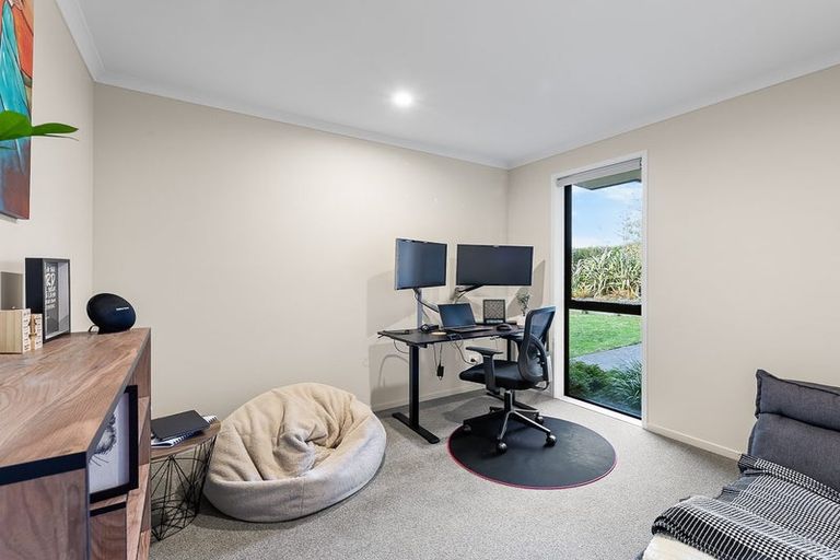 Photo of property in 3 Gibboney Place, Pokeno, 2402