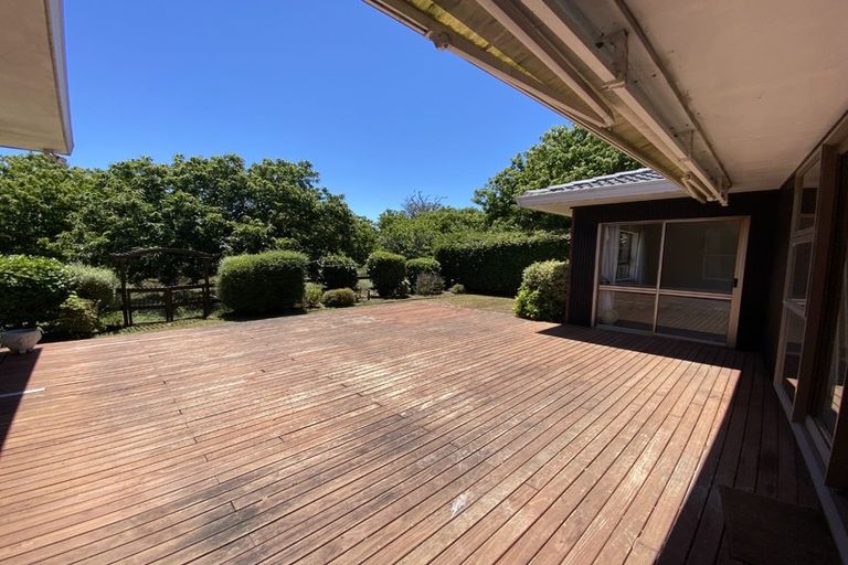 Photo of property in 12 Sinton Road, Hobsonville, Auckland, 0618