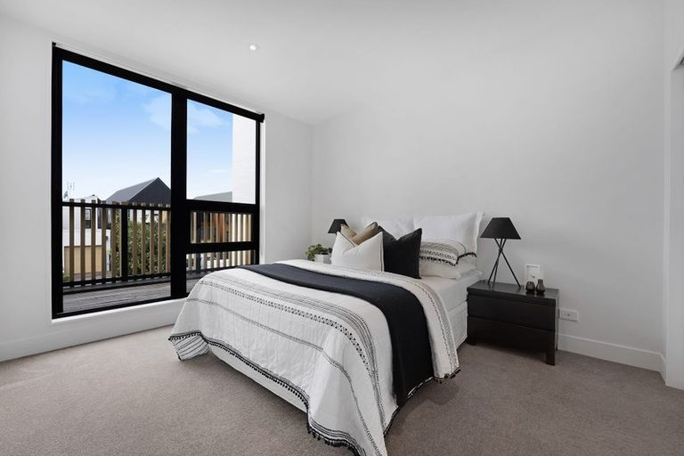 Photo of property in 13 Isitt Road, Hobsonville, Auckland, 0616