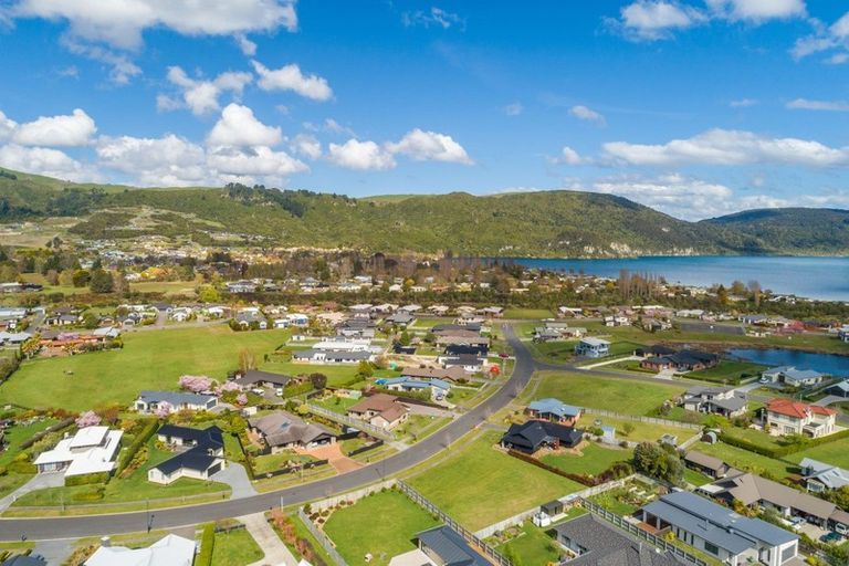 Photo of property in 68 Montgomery Crescent, Kinloch, Taupo, 3377