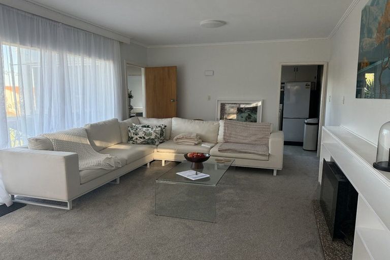 Photo of property in 23a Waiwera Place, Waiwera, Orewa, 0994