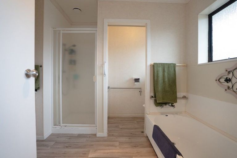 Photo of property in 10 Kapui Place, Waitara, 4320