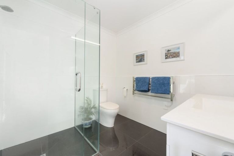 Photo of property in 33 Benmore Crescent, Pyes Pa, Tauranga, 3112