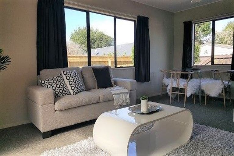 Photo of property in 23a Garland Drive, St Andrews, Hamilton, 3200