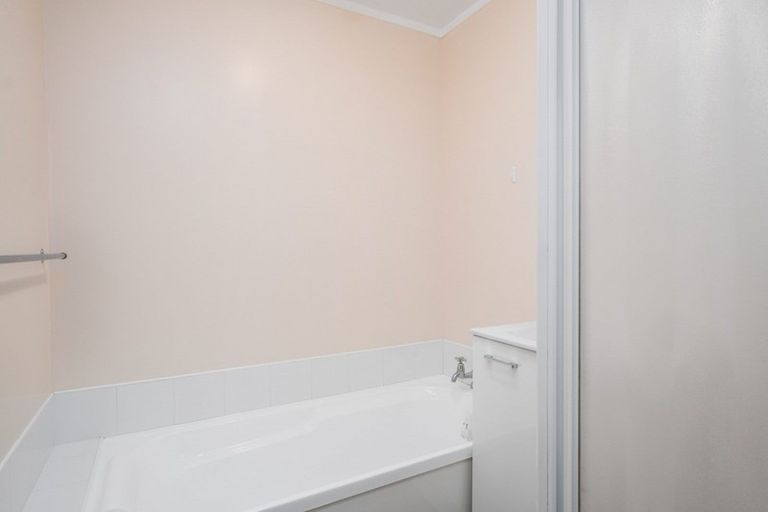 Photo of property in 92 Ormond Road, Whataupoko, Gisborne, 4010