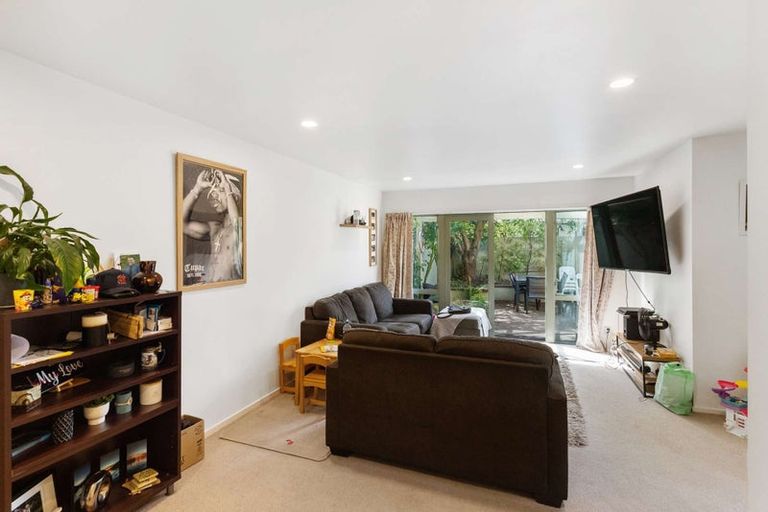 Photo of property in 4/61 Champion Street, Edgeware, Christchurch, 8013