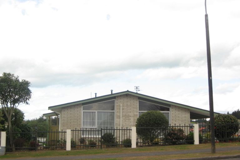 Photo of property in 169 Govett Avenue, Frankleigh Park, New Plymouth, 4310