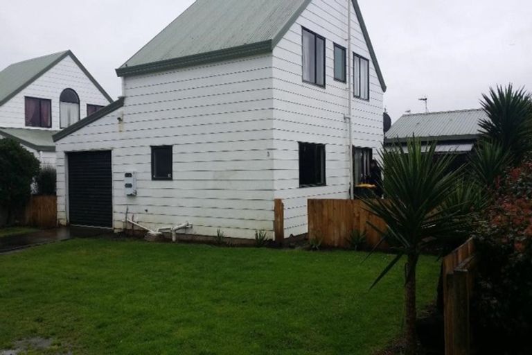 Photo of property in 26 Barneys Farm Road, Clendon Park, Auckland, 2103