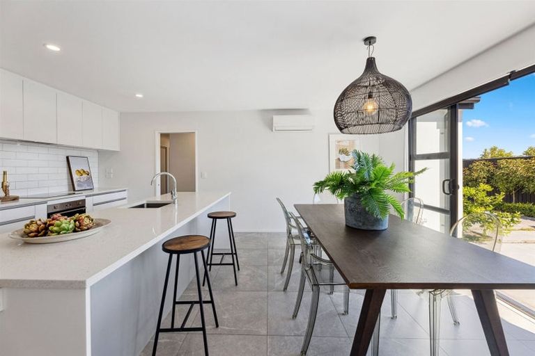 Photo of property in 13 Prospect Place, Halswell, Christchurch, 8025